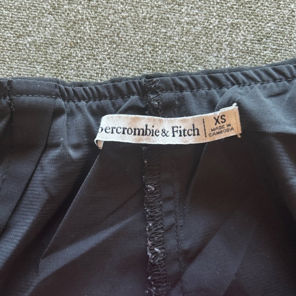 A&F Scarlett Mini Skort - Picture 7 of 9